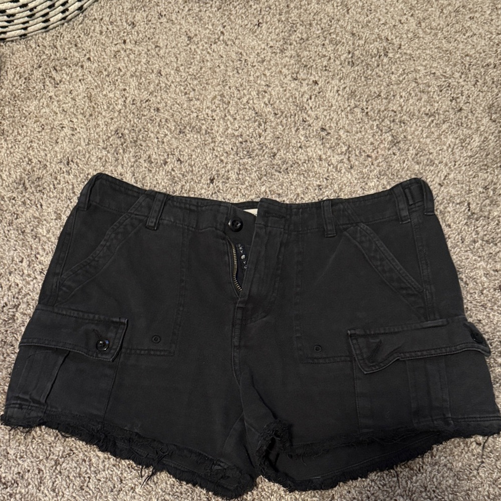 Lucky Brand Women’s Black Cargo Shorts